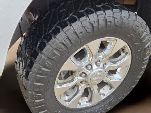 Used 2022 RAM 2500 Limited AWD/4WD image 9