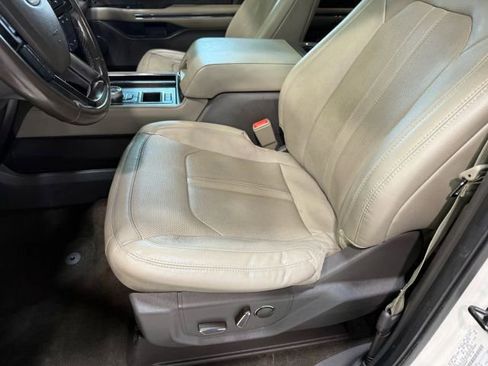 Used 2019 Ford Expedition Max Limited w/ Equipment Group 301A image 23