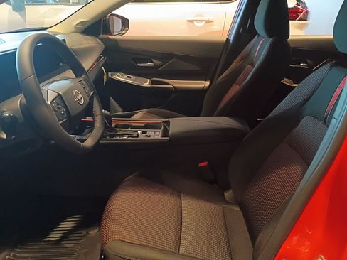 New 2026 Nissan Sentra SR w/ Floor Mat Package FWD image 22