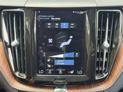 Used 2021 Volvo XC60 T8 Inscription Expression w/ Premium Package AWD/4WD image 26