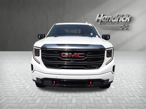 Used 2023 GMC Sierra 1500 AT4 w/ AT4 Premium Package AWD/4WD image 3