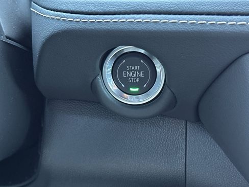 New 2026 Chevrolet Suburban Premier image 24