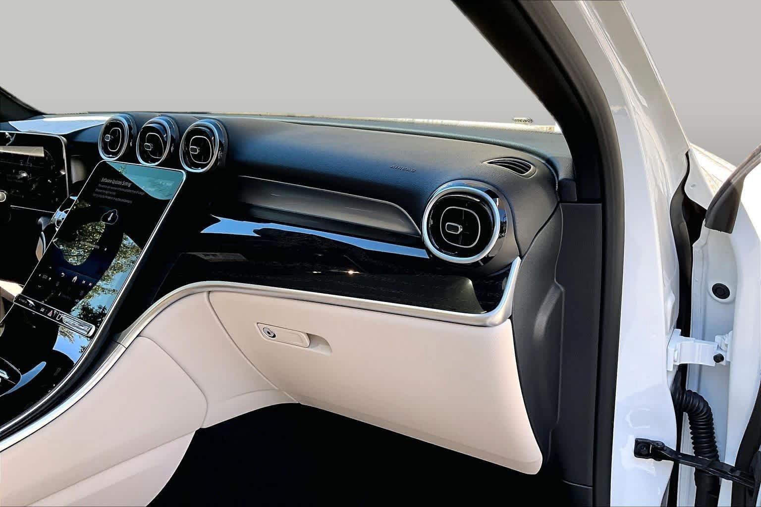Certified 2026 Mercedes-Benz GLC 300 image 19