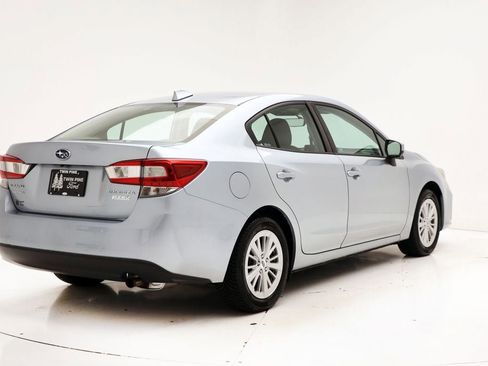 Used 2017 Subaru Impreza 2.0i Premium image 9