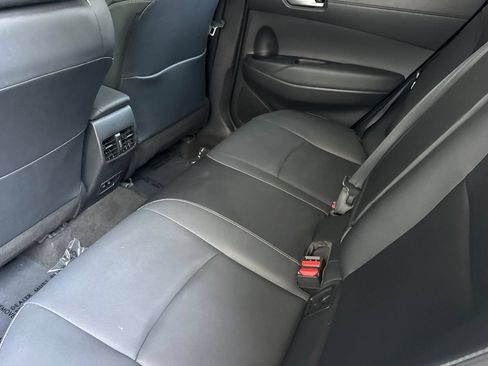 Certified 2022 Toyota Corolla Cross XLE w/ Convenience Package AWD/4WD image 16