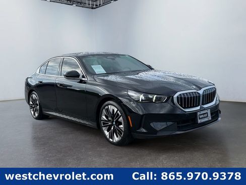Used 2024 BMW 540i xDrive w/ Convenience Package AWD/4WD image 1