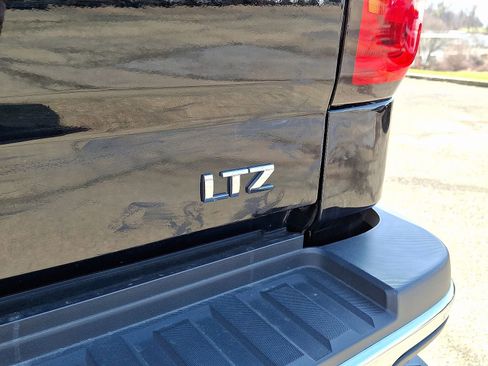 Used 2018 Chevrolet Silverado 2500 LTZ w/ Duramax Plus Package image 34