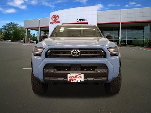 New 2026 Toyota 4Runner SR5 AWD/4WD image 7