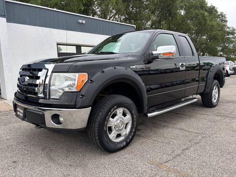 Used 2011 Ford F150 XLT w/ XLT Convenience Pkg AWD/4WD image 2