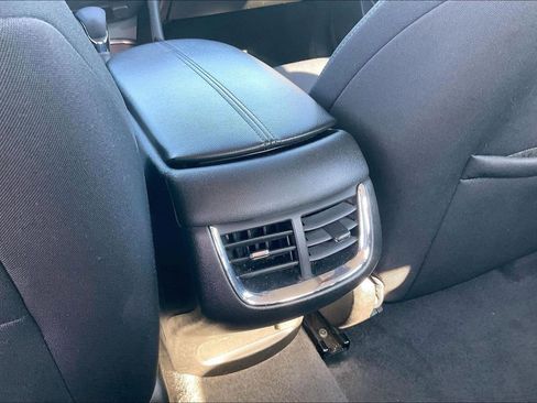 Used 2024 Chevrolet Malibu LT image 10