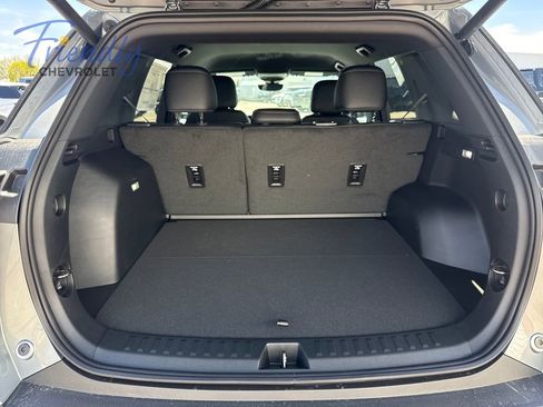 New 2026 Chevrolet Equinox LT w/ Convenience Package II AWD/4WD image 6