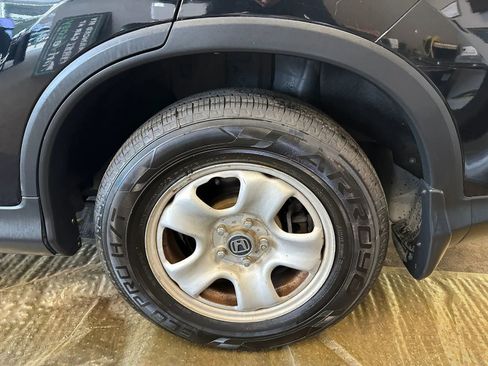 Used 2016 Honda CR-V LX image 12