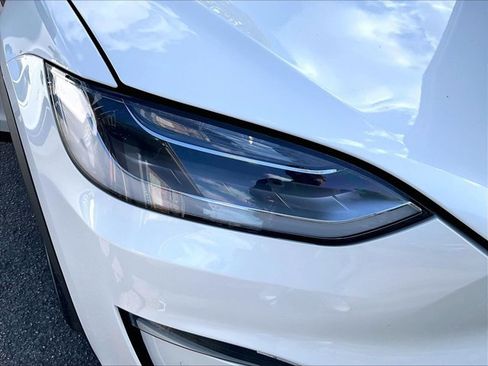Used 2023 Tesla Model X AWD/4WD image 30