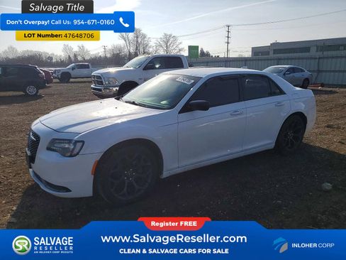 Used 2020 Chrysler 300 Touring w/ Sport Appearance Package RWD image 1