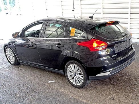Used 2016 Ford Focus Titanium FWD image 5