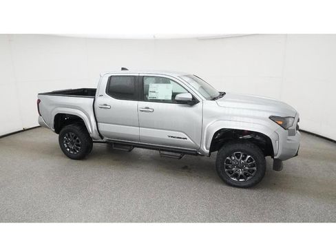 New 2025 Toyota Tacoma SR5 image 12