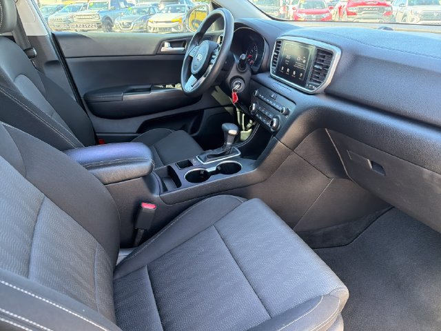 Used 2020 Kia Sportage LX FWD image 24