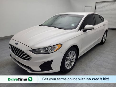 Used 2019 Ford Fusion SE image 1