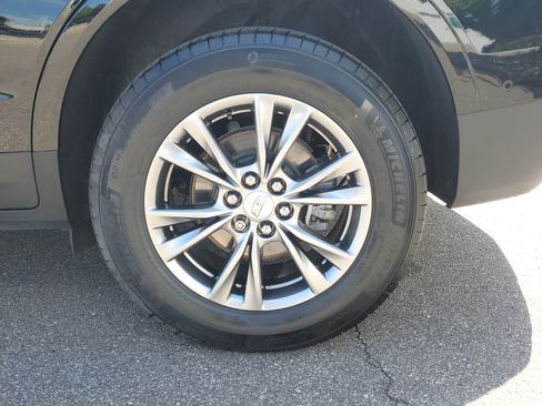 Used 2023 Cadillac XT5 Premium Luxury w/ Technology Package AWD/4WD image 27