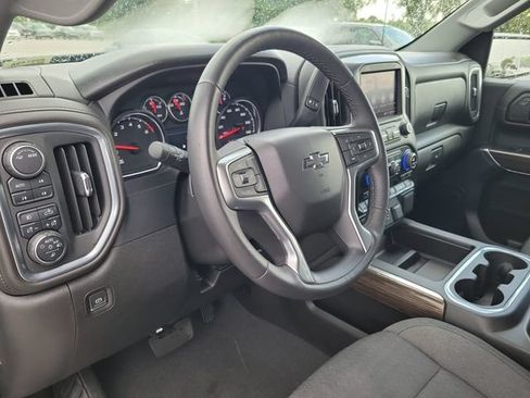Used 2022 Chevrolet Silverado 1500 RST w/ Safety Package AWD/4WD image 16