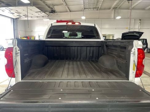 Used 2021 Toyota Tundra SR5 AWD/4WD image 23