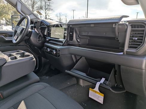 New 2026 GMC Sierra 2500 SLE w/ SLE Value Package; image 28