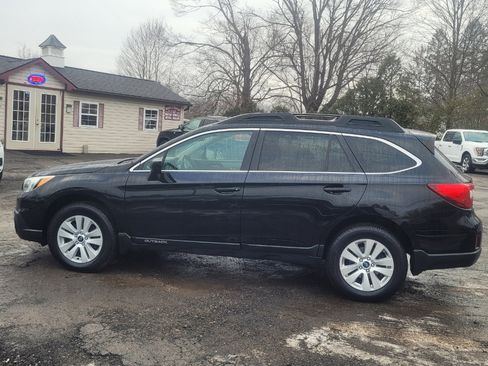 Used 2015 Subaru Outback 2.5i Premium image 5