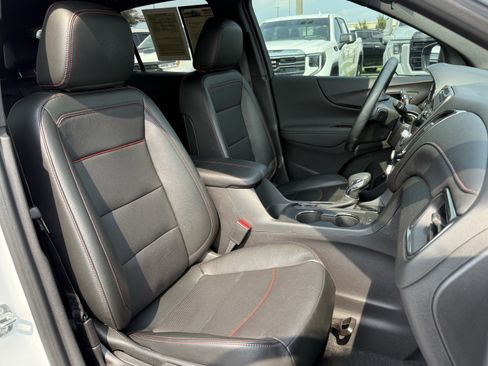 Used 2024 Chevrolet Equinox RS w/ RS Leather Package FWD image 32