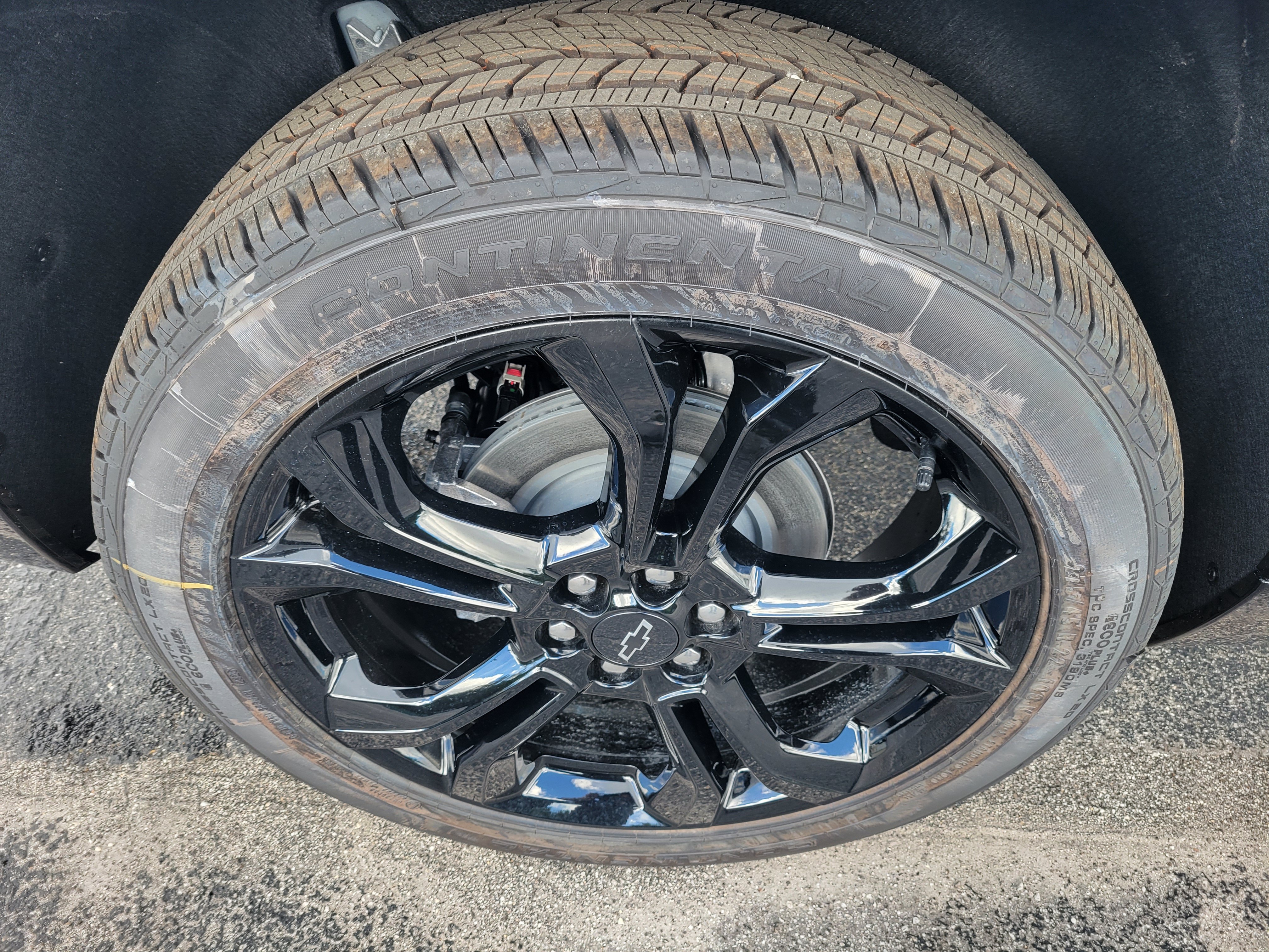 New 2027 Chevrolet Traverse RS w/ LPO, Floor Liner Package FWD image 43