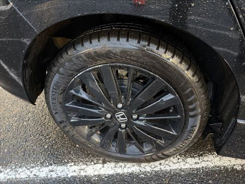 Used 2018 Honda Fit Sport image 12