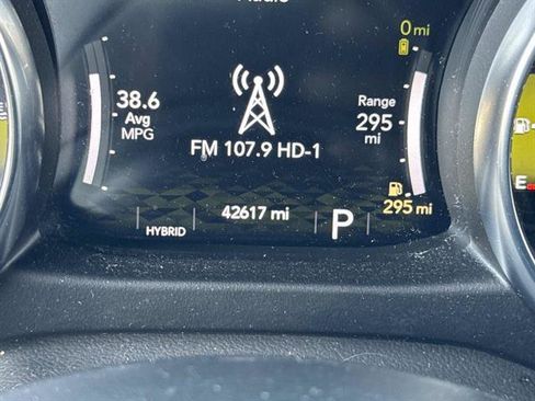 Used 2023 Jeep Wrangler Unlimited w/ Cold Weather Group AWD/4WD image 13