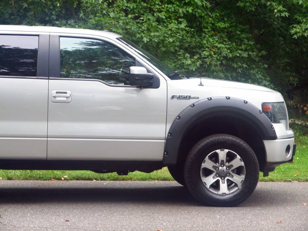Used 2013 Ford F150 FX4 w/ Luxury Equipment Group AWD/4WD image 24