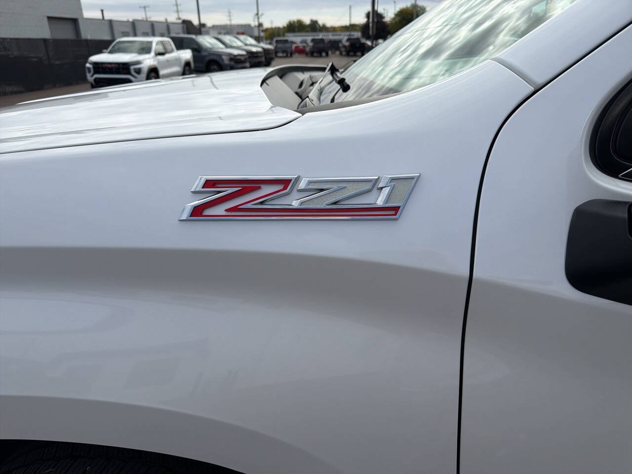 Used 2019 Chevrolet Silverado 1500 LTZ AWD/4WD image 13