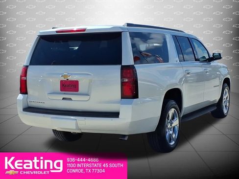 Used 2015 Chevrolet Suburban LT RWD image 6