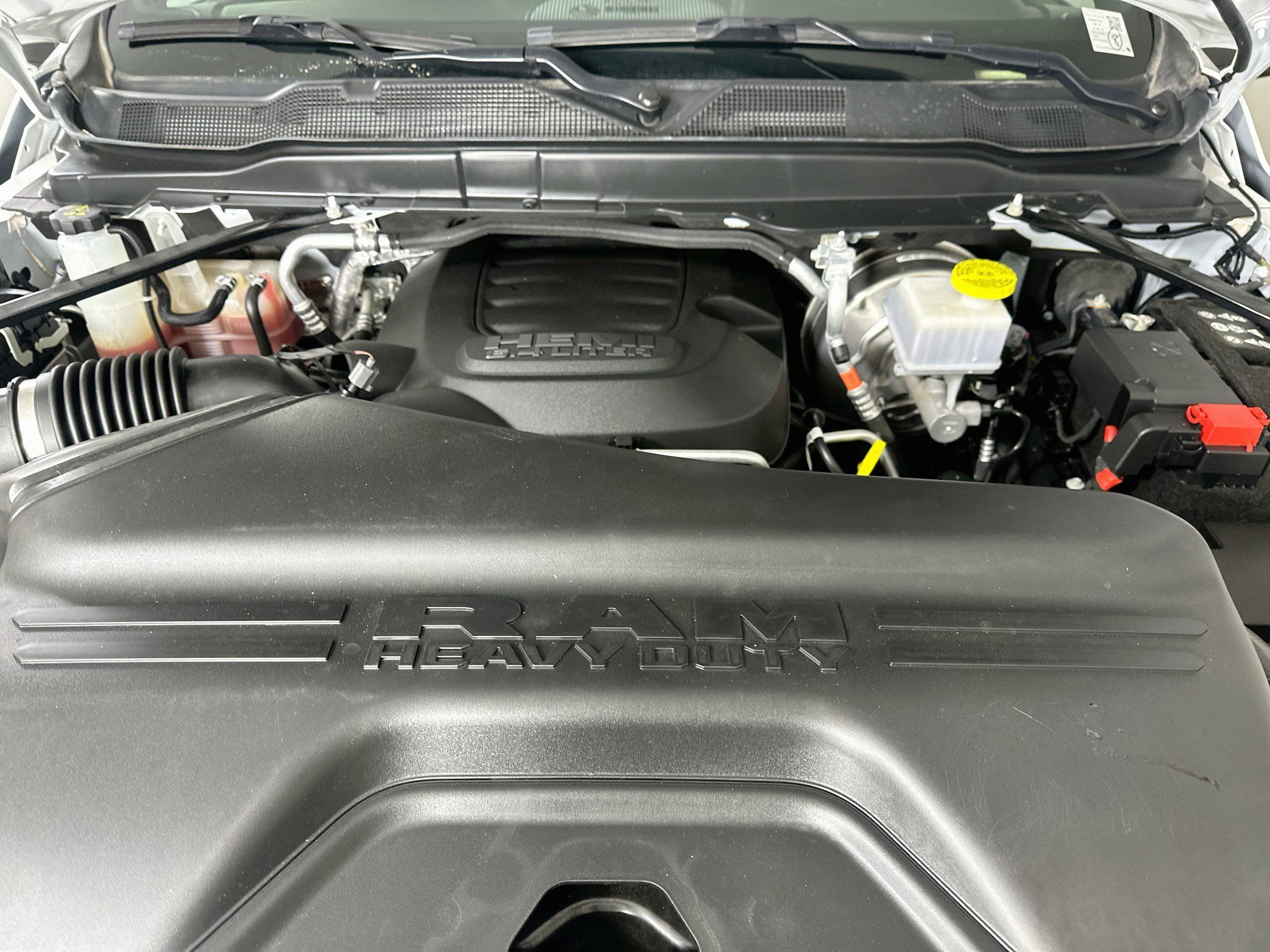 Used 2025 RAM 2500 Big Horn AWD/4WD image 32