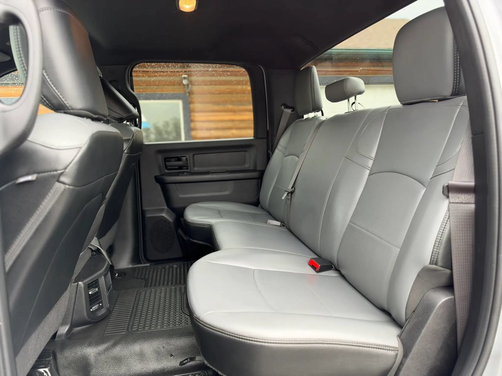 Used 2021 RAM 2500 Tradesman w/ Chrome Appearance Group AWD/4WD image 17