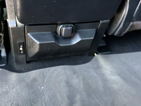 Used 2019 Ford F150 Lariat AWD/4WD image 18
