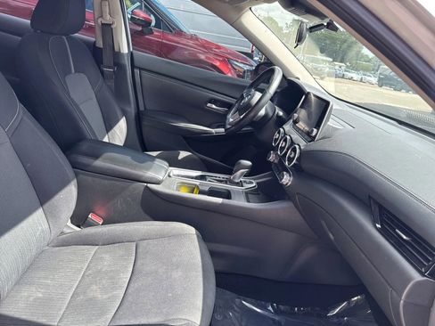 Used 2021 Nissan Sentra SV FWD image 13