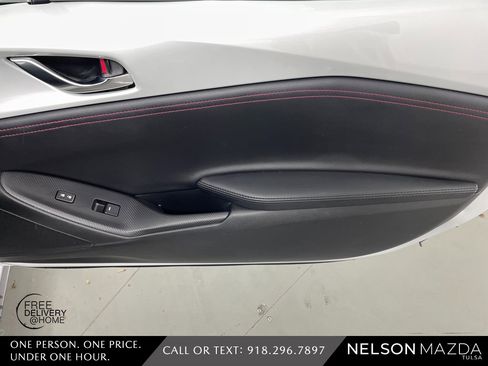 Used 2018 MAZDA MX-5 Miata RF Grand Touring image 32