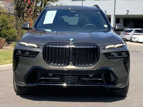 Used 2026 BMW X7 xDrive40i w/ M Sport Package AWD/4WD image 3