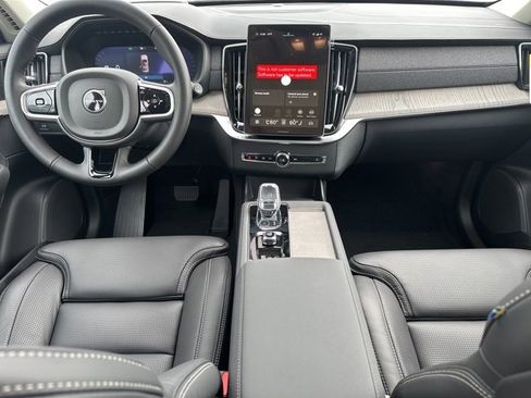 New 2026 Volvo XC90 B6 Ultra image 11