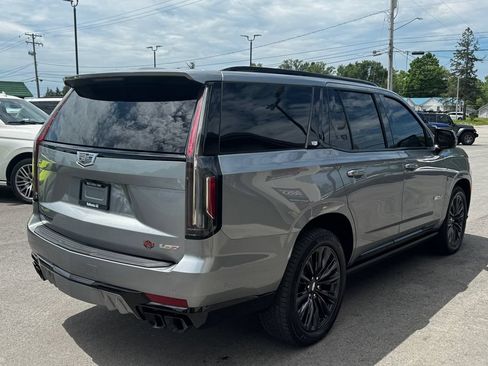 Used 2024 Cadillac Escalade V w/ LPO, ONYX Package AWD/4WD image 6