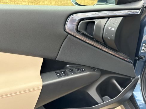 Certified 2025 BMW X3 xDrive30i w/ Premium Package image 13