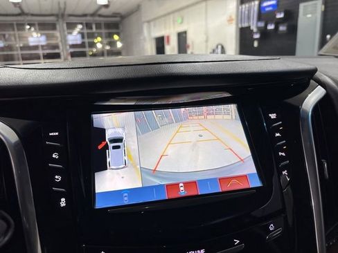 Used 2019 Cadillac Escalade Premium Luxury image 27