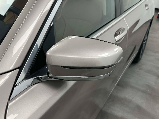 Used 2021 BMW 750i xDrive AWD/4WD image 22