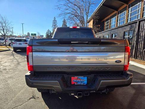Used 2017 Ford F350 Platinum w/ Platinum Ultimate Package image 4
