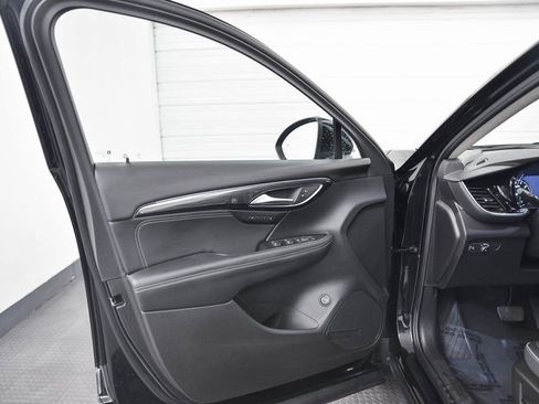 Used 2023 Buick Envision Essence image 9