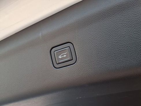 Used 2024 Buick Enclave Premium image 93