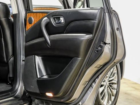 Used 2018 INFINITI QX80 2WD w/ Driver Assistance Package image 40