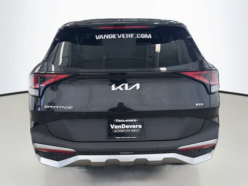Used 2024 Kia Sportage LX AWD/4WD image 8